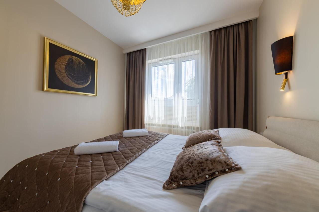Apartament Luxury Two-Bedroom Bialystok Bagian luar foto
