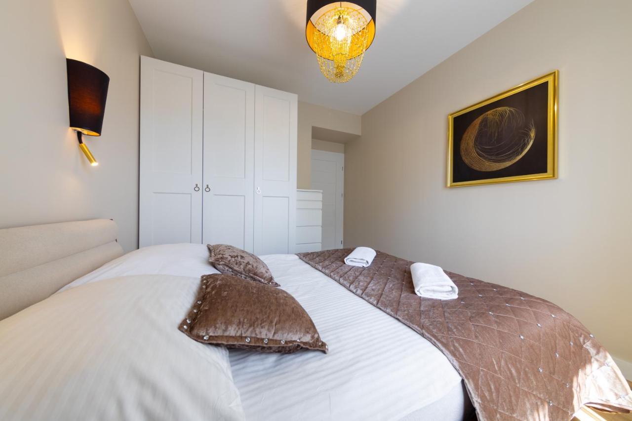 Apartament Luxury Two-Bedroom Bialystok Bagian luar foto